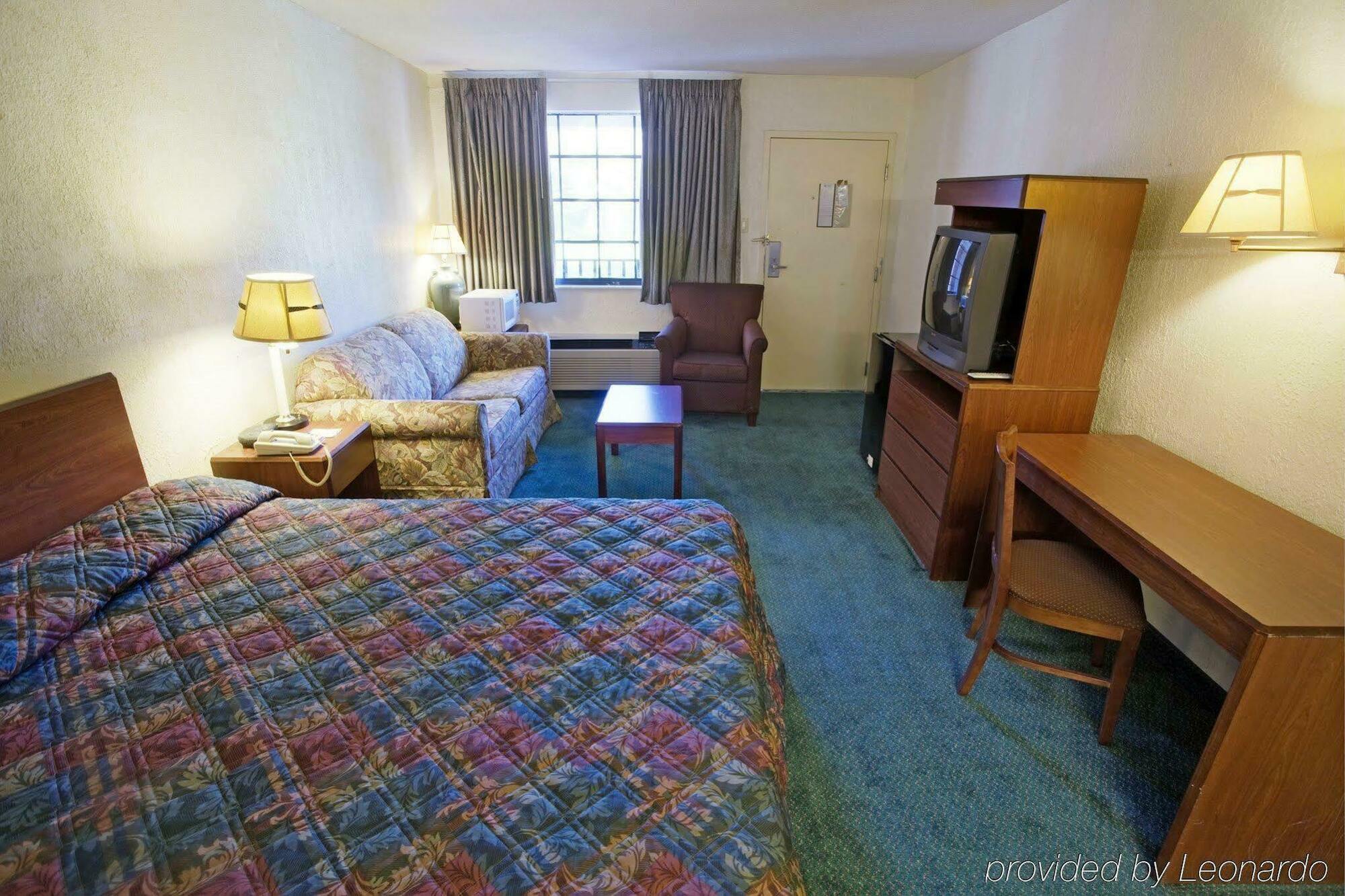 Americas Value South Motel