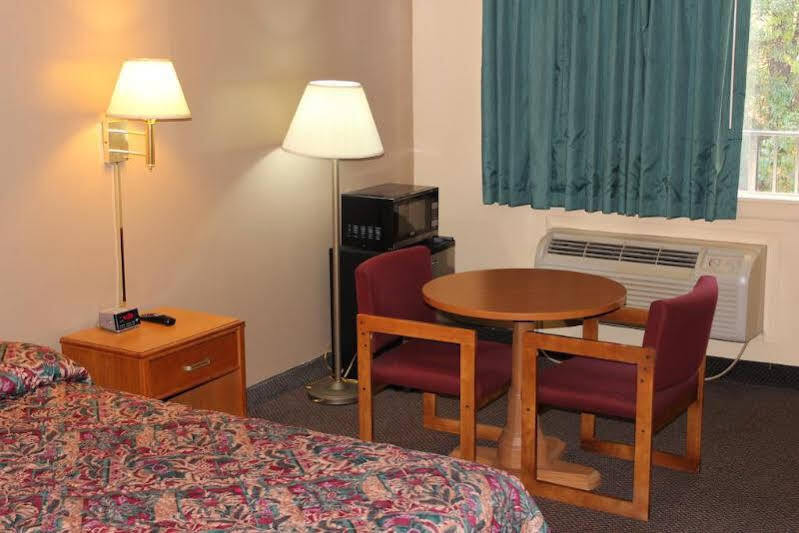 Rodeway South Inn Richmond