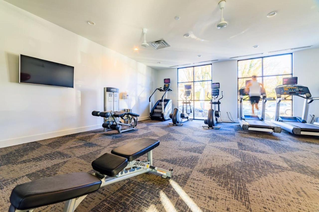 Apartment Carytown Living With *pool And Gym* *