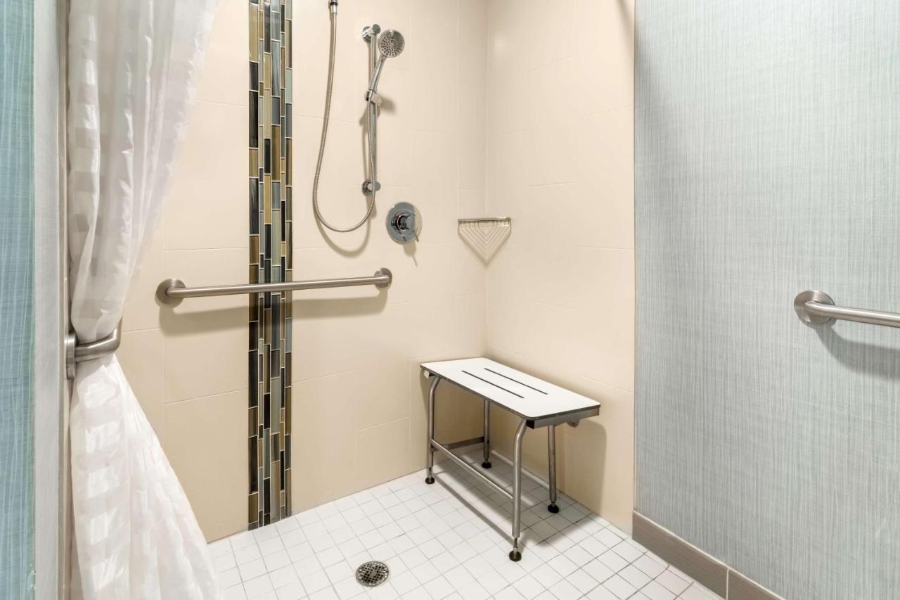 Hyatt Place Arboretum