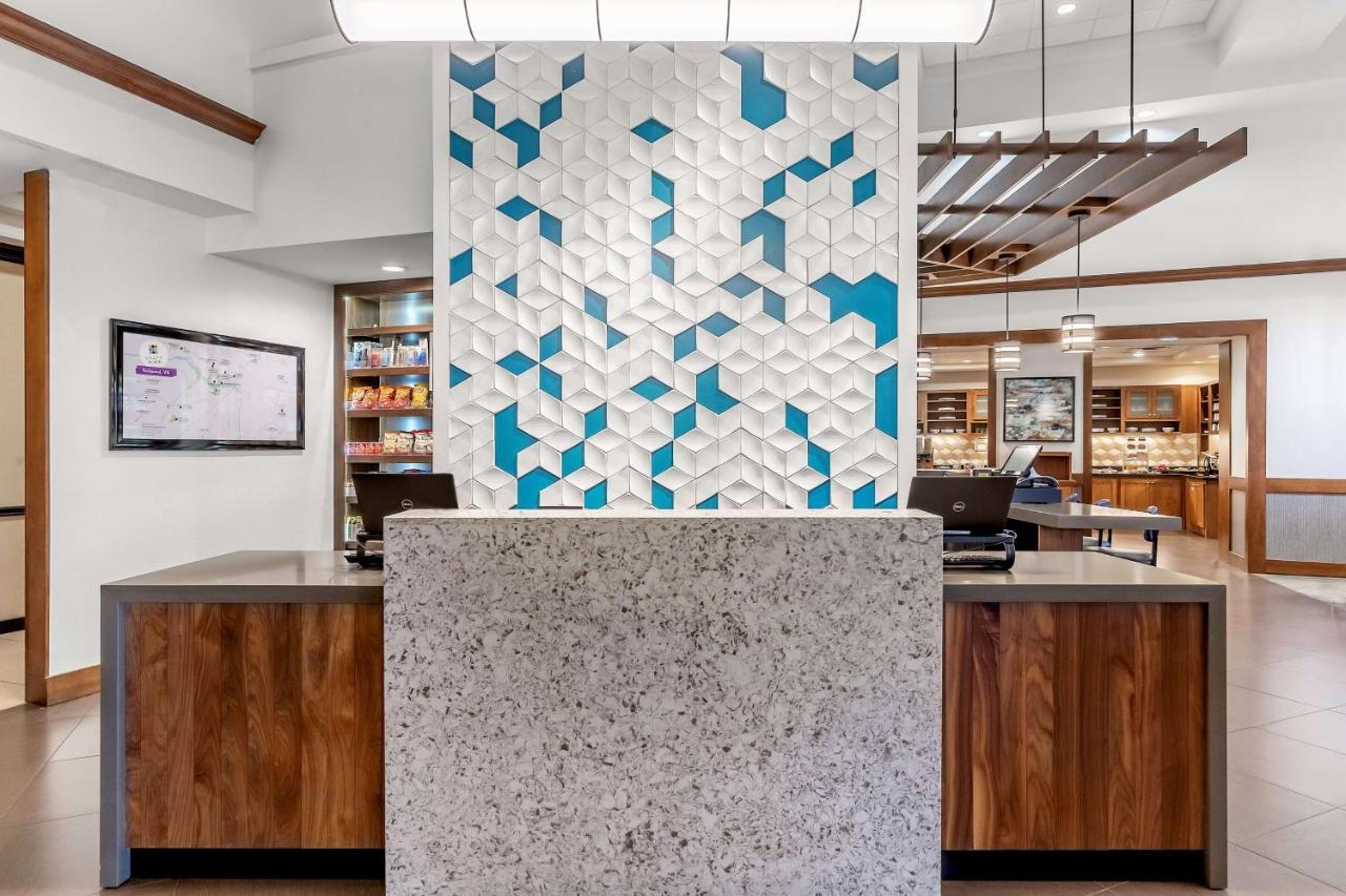 Hyatt Place Arboretum 3*