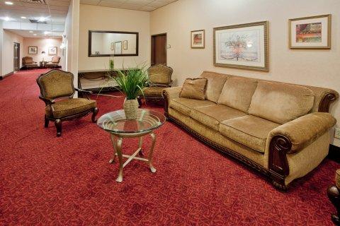Crowne Plaza West Hotel