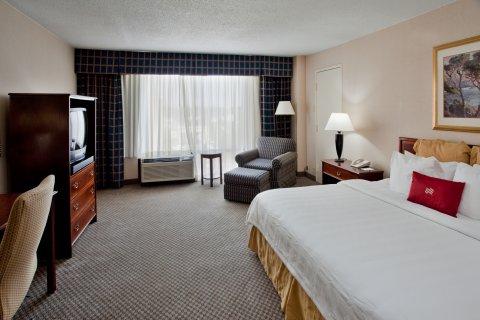 Crowne Plaza West Richmond