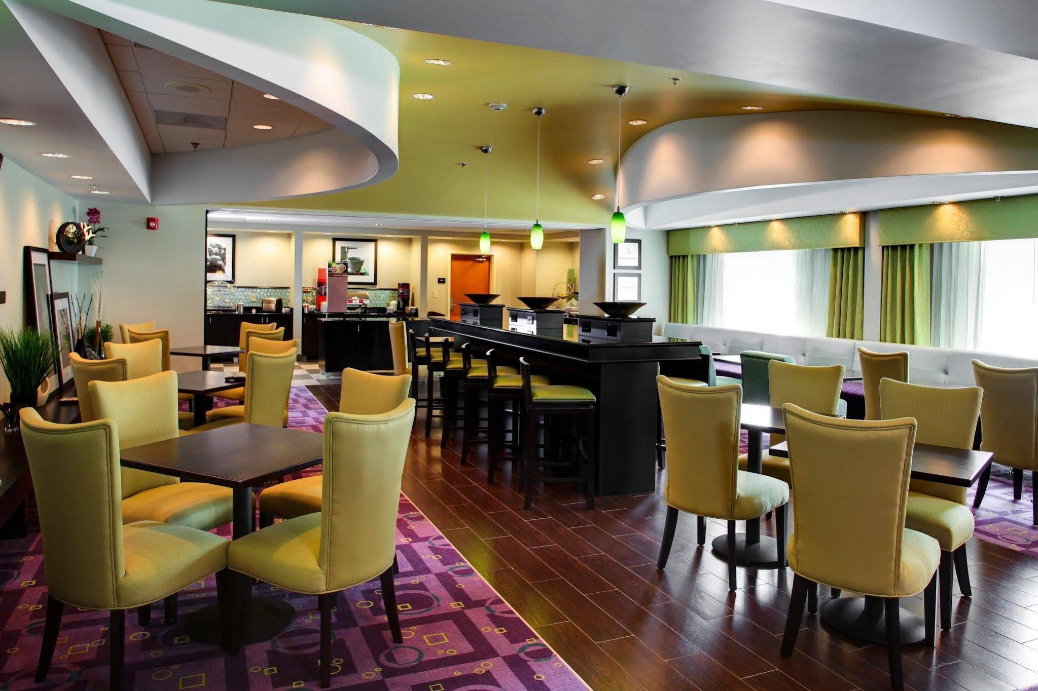 Hampton - South 3*