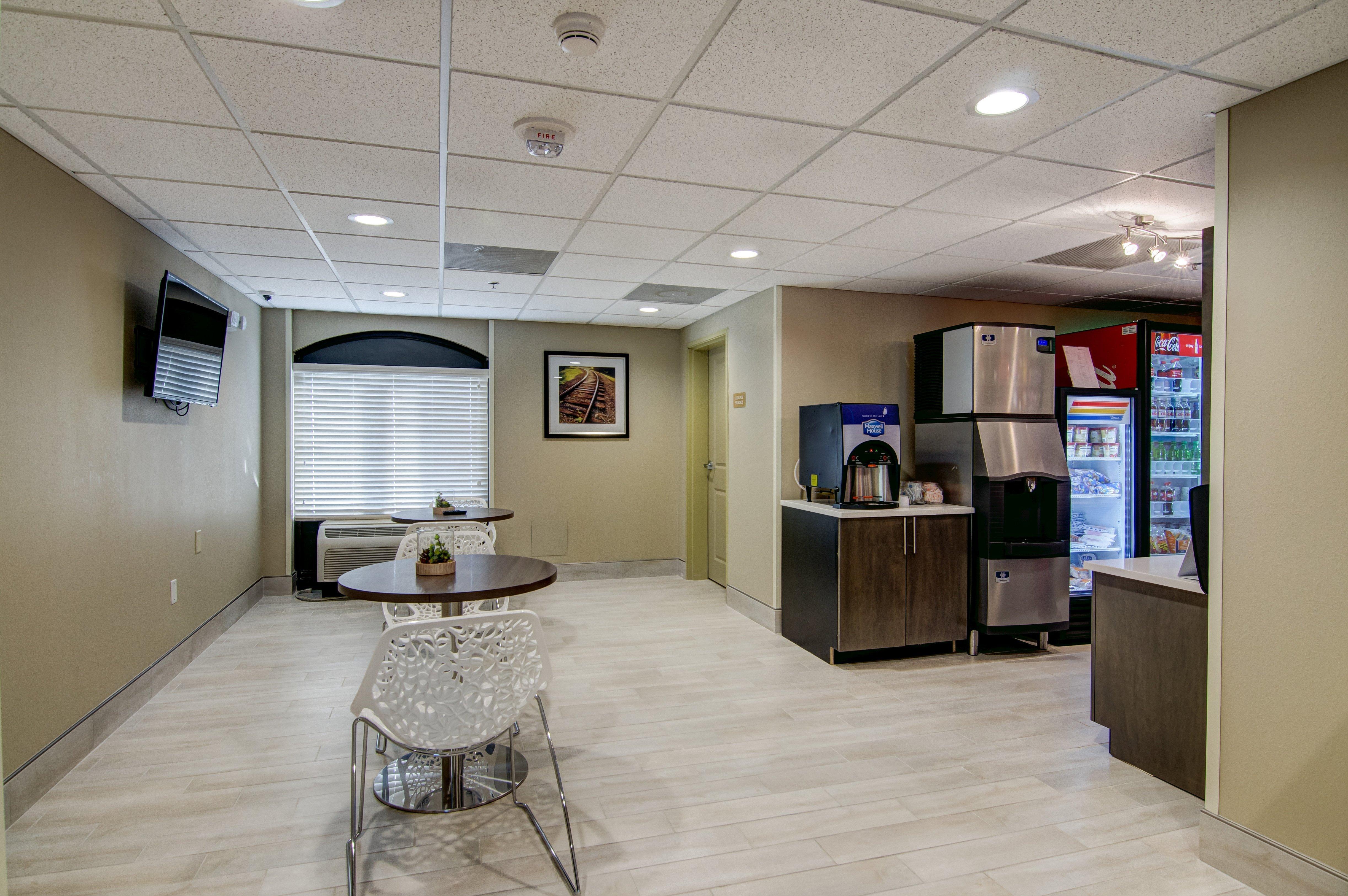 Candlewood - West Broad By Ihg Hotel
