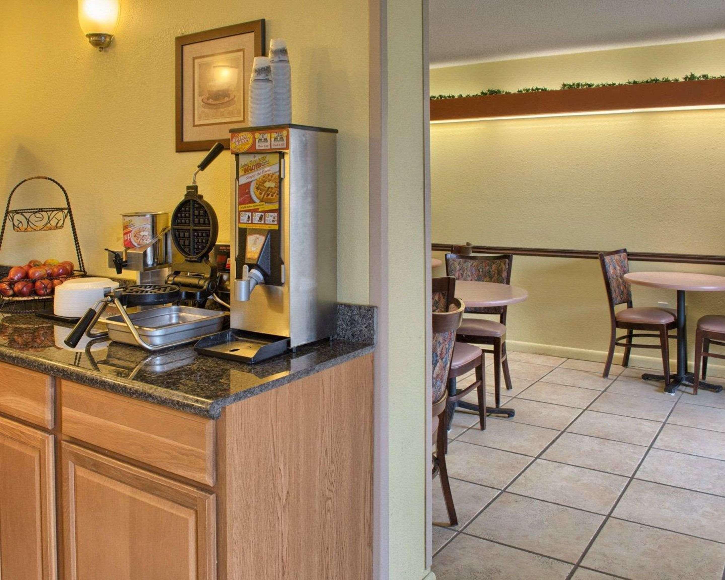 Hotel Rodeway Richmond