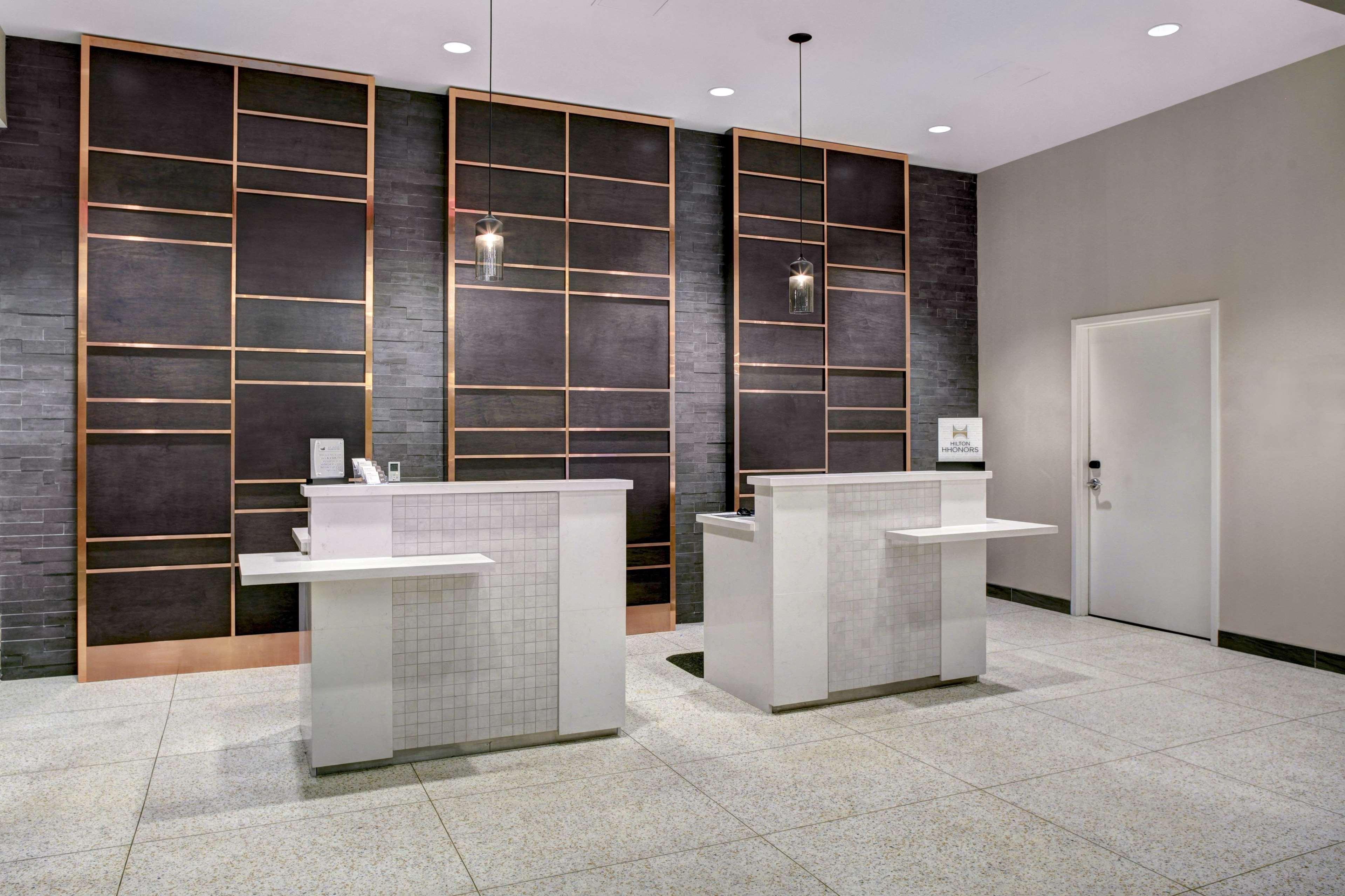 Hotel Homewood By Hilton Richmond-downtown 3*