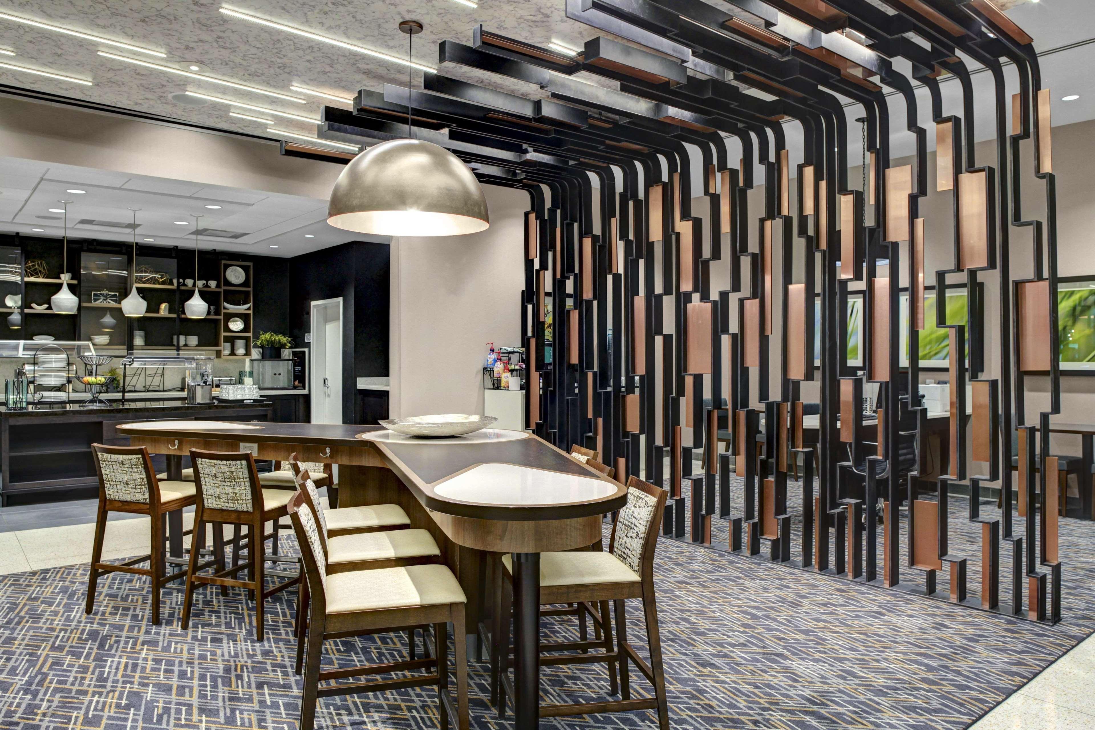 Hotel Homewood By Hilton Richmond-downtown Richmond