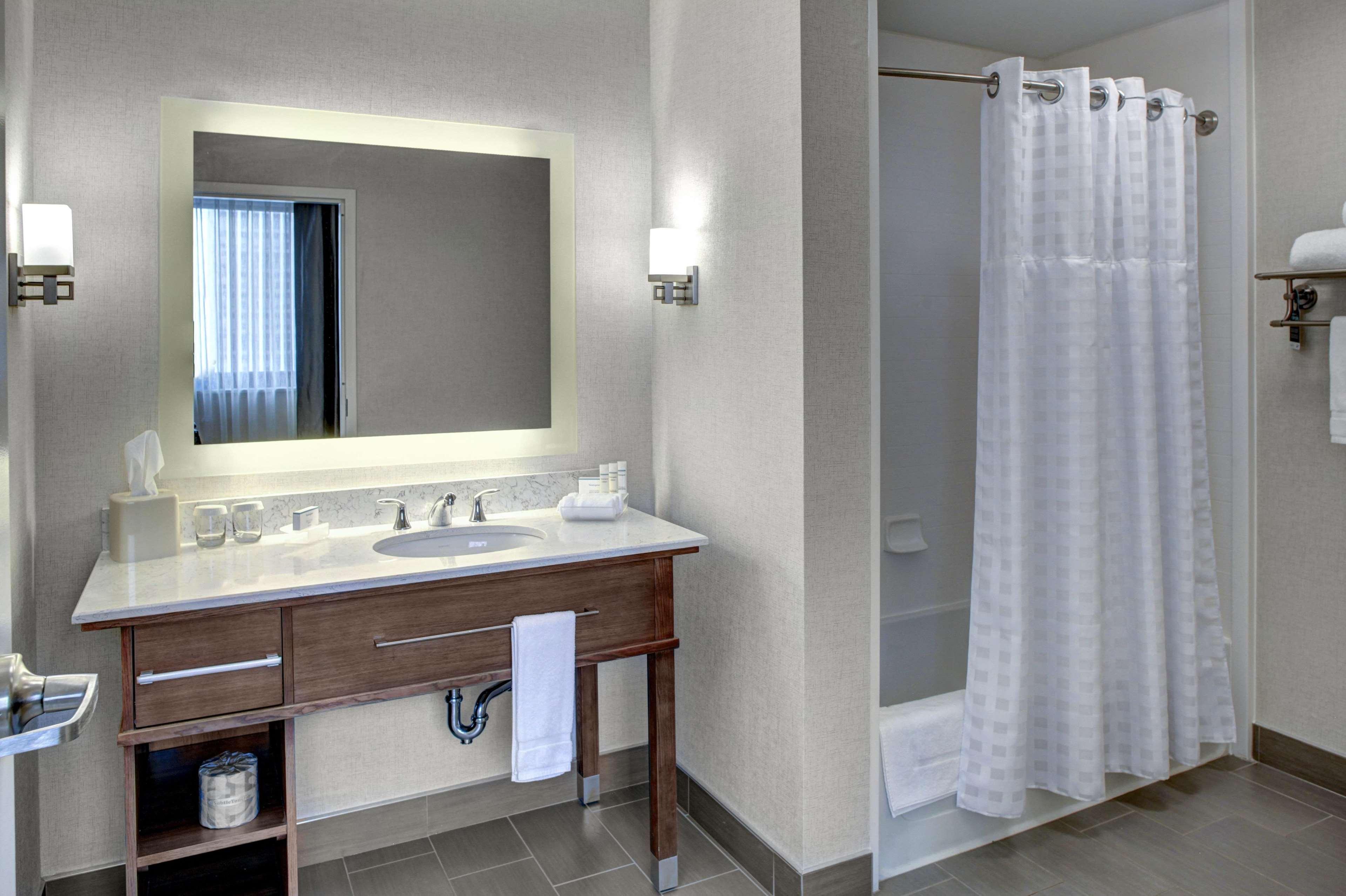 Hotel Homewood By Hilton Richmond-downtown Richmond