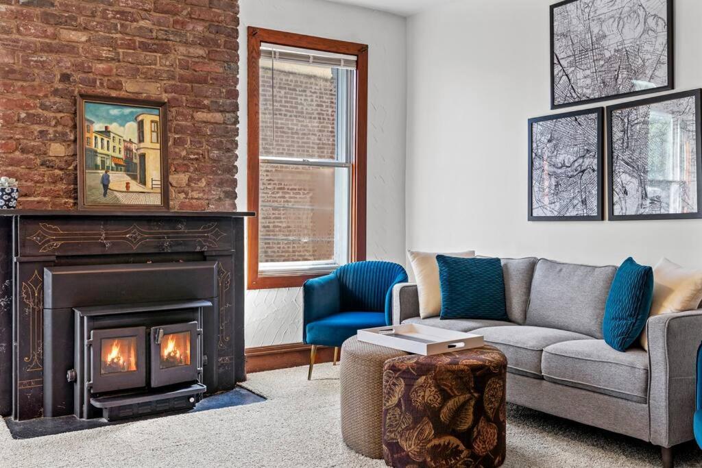 Spacious In Heart Of Historic Fan District