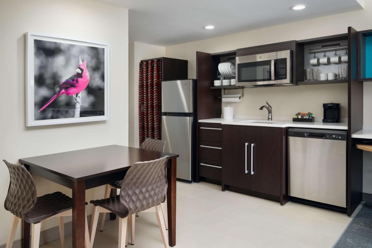 Home2 By Hilton Glenside Hotel 3*