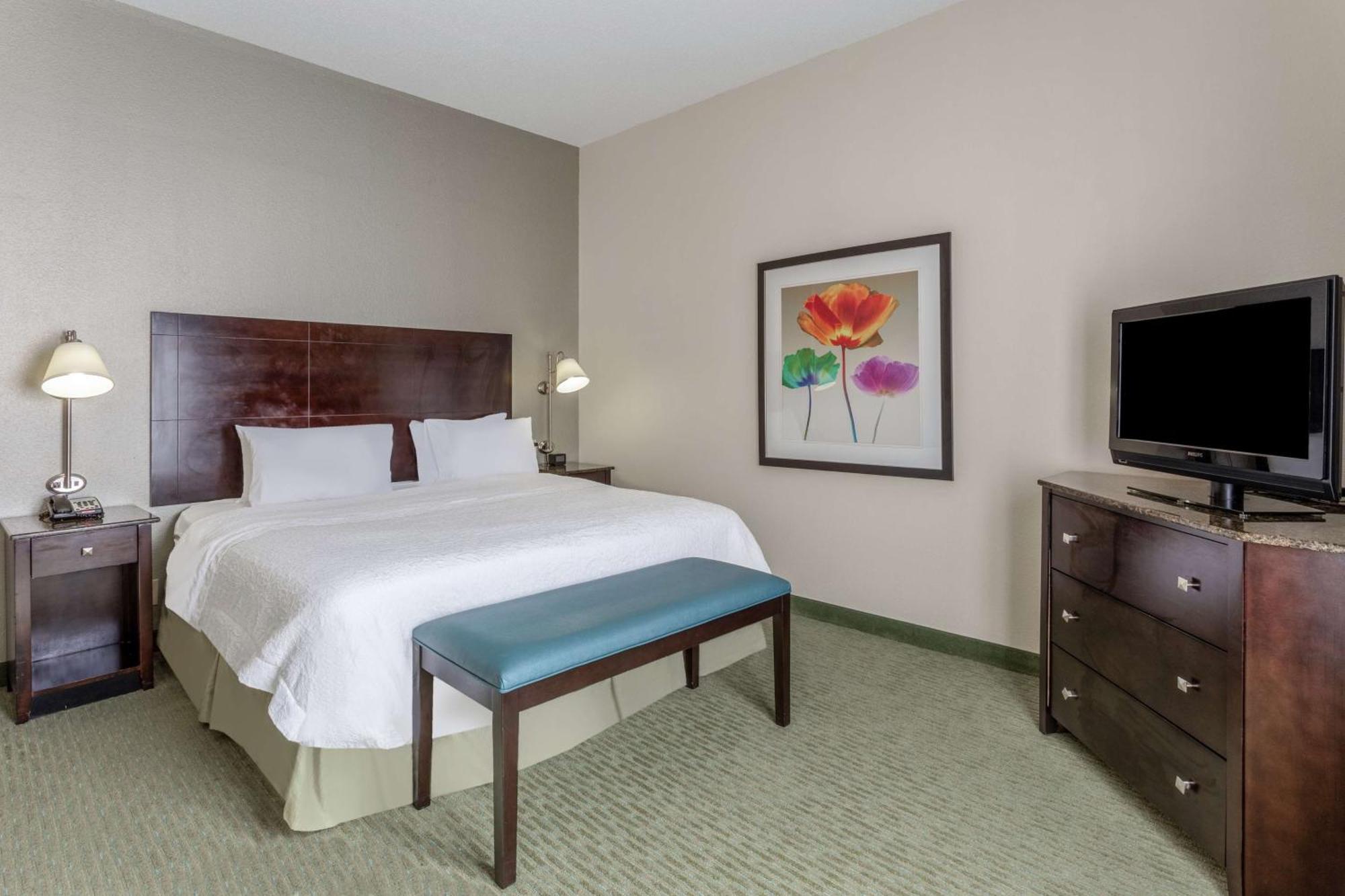 Hampton - South Hotel