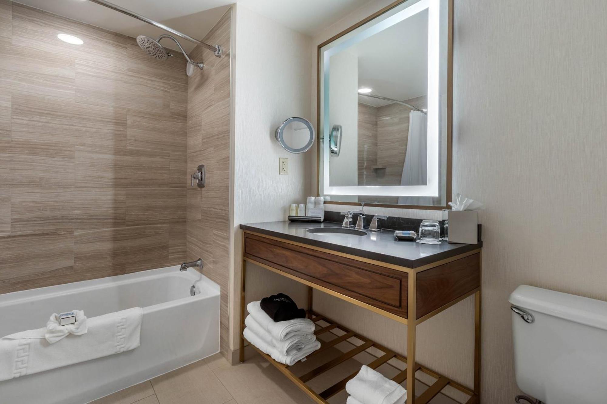 Hotel Omni 4*