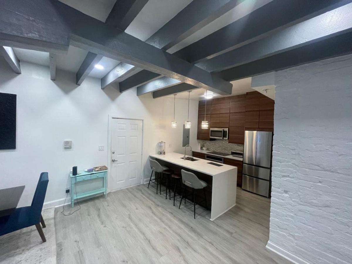 Apartment Downtown Vibes 2br Parking Bikes *
