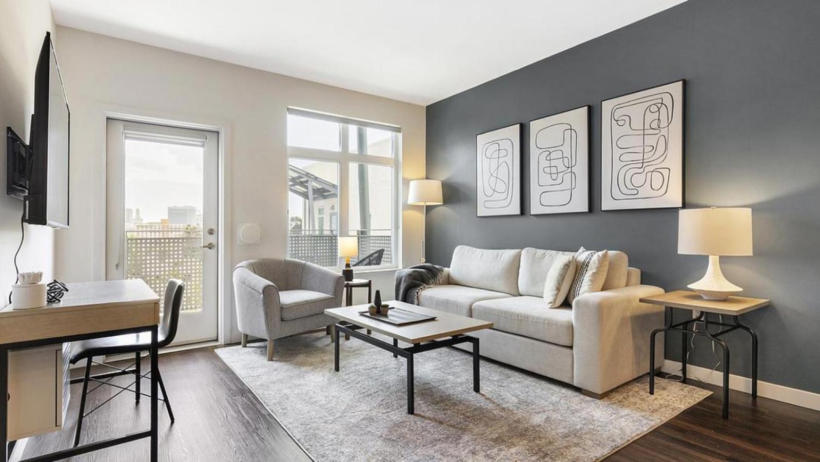 Landing At Vida East - 1 Bedroom In Church Hill *