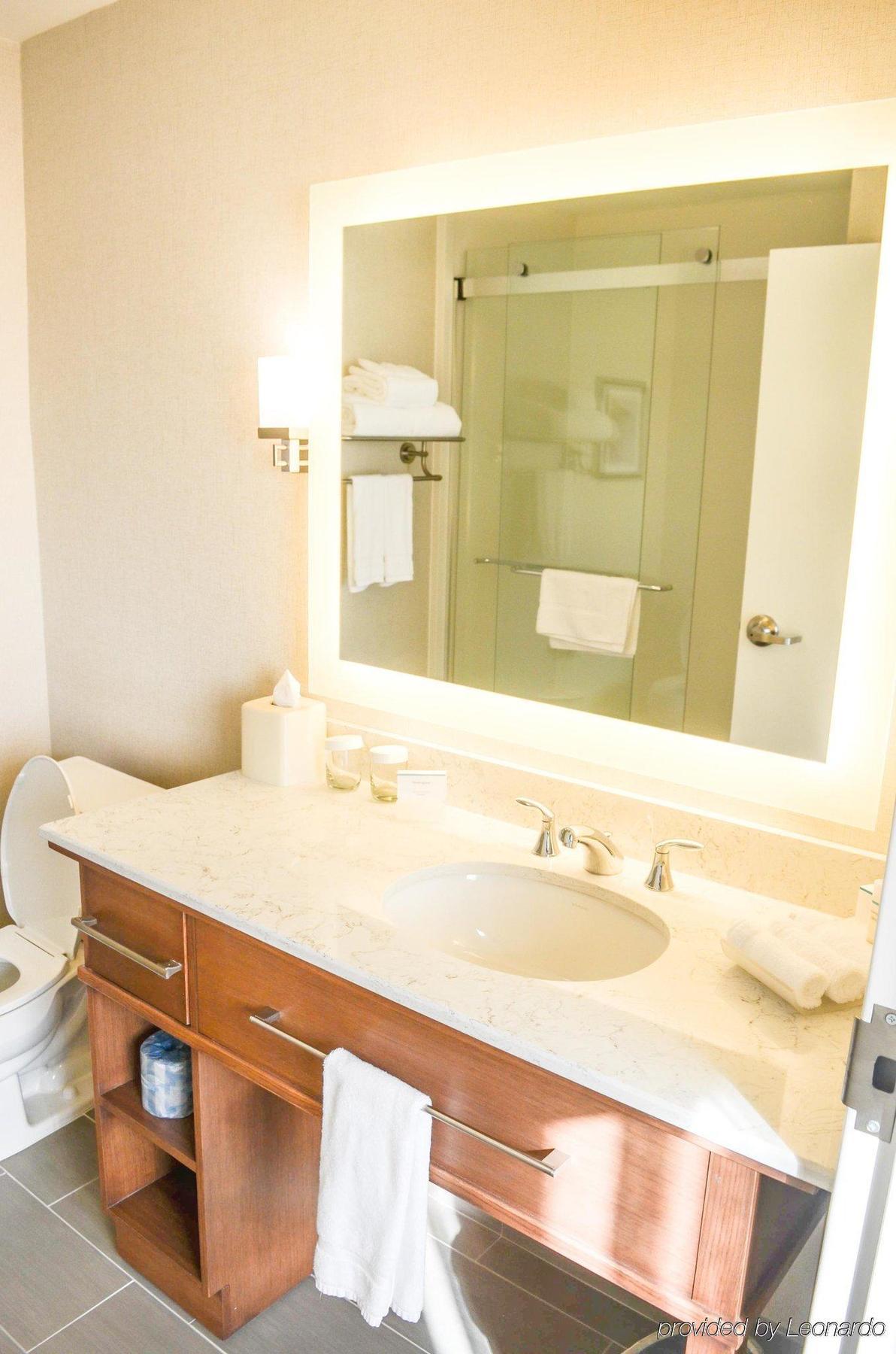 Hotel Homewood By Hilton Richmond-downtown Richmond