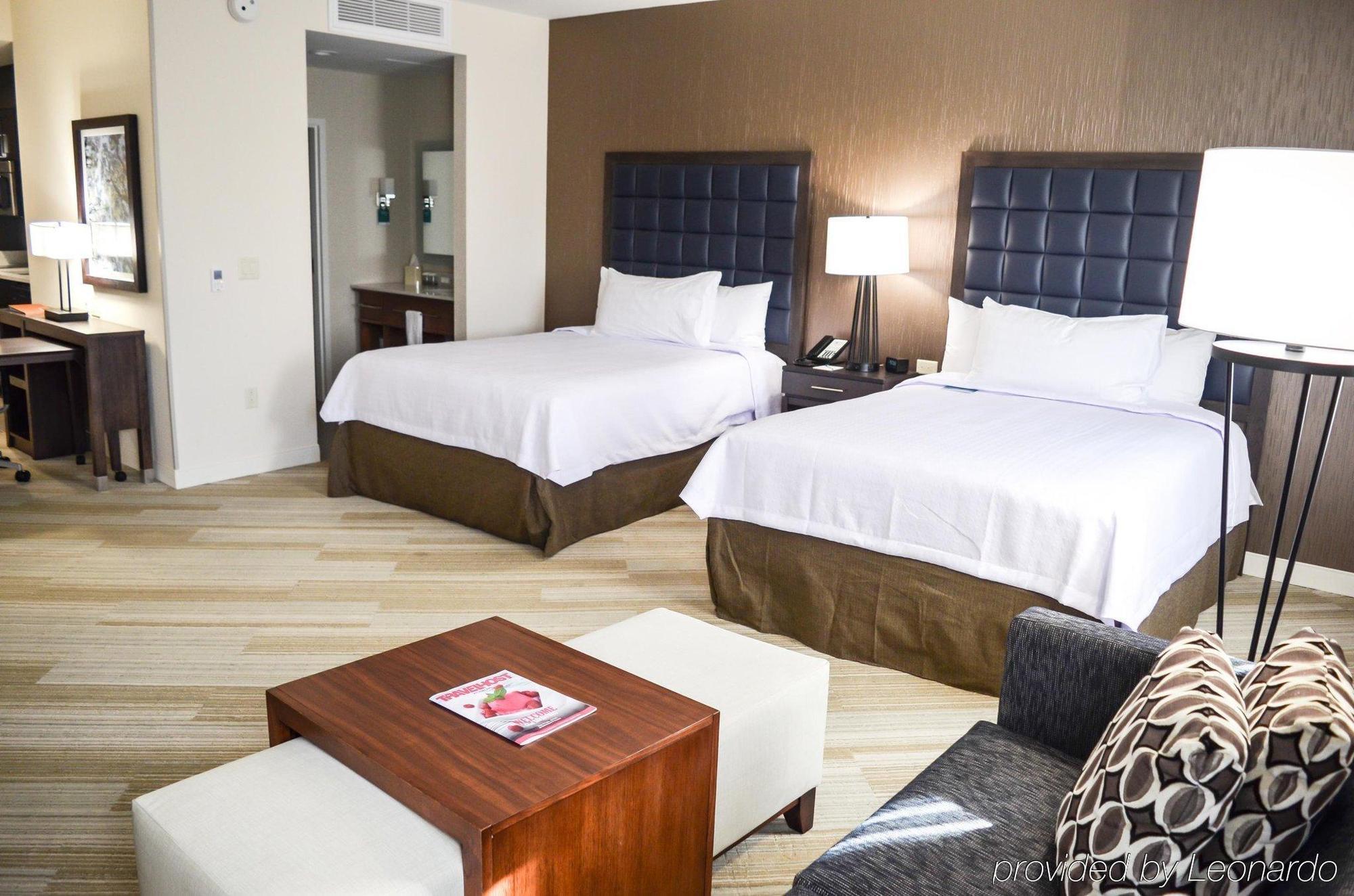 Hotel Homewood By Hilton Richmond-downtown 3*
