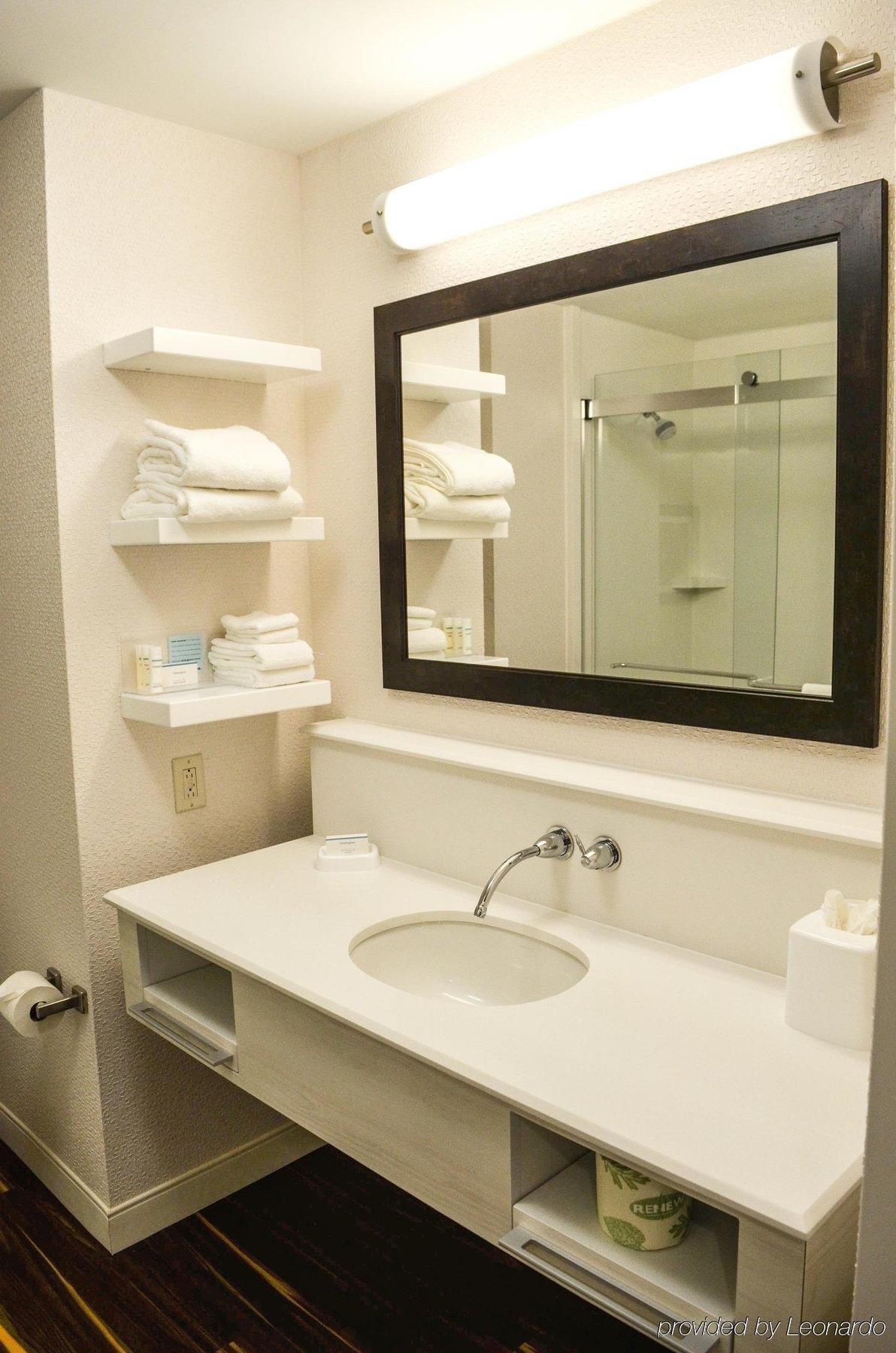 Hotel Homewood By Hilton Richmond-downtown Richmond
