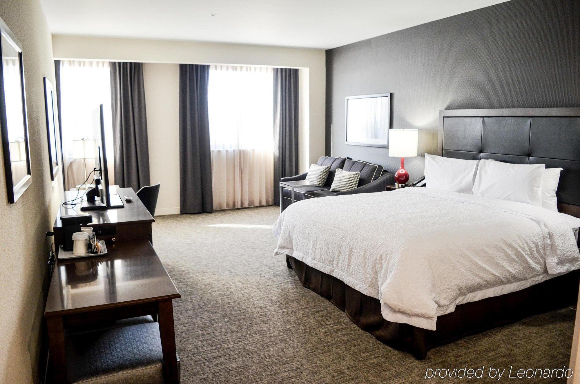 Hotel Homewood By Hilton Richmond-downtown 3*