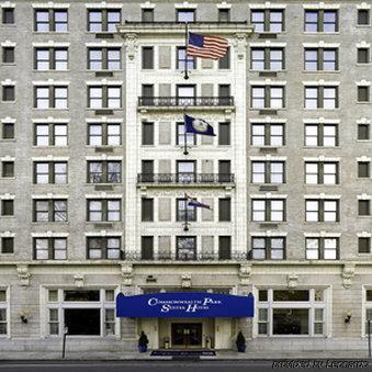 The Commonwealth 3*