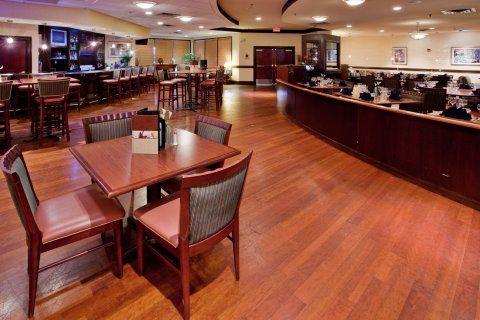 Hotel Crowne Plaza West 4*