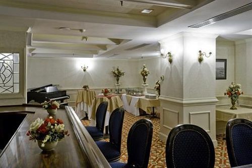 The Commonwealth Hotel