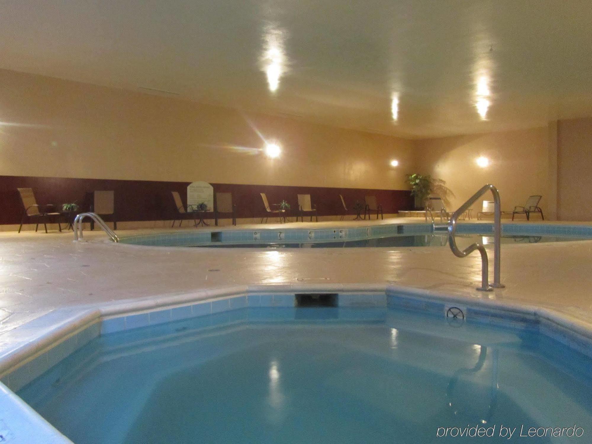 Crowne Plaza West Hotel