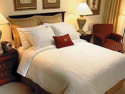 Crowne Plaza West