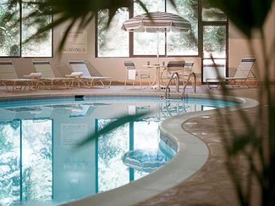 Crowne Plaza West Hotel 4*